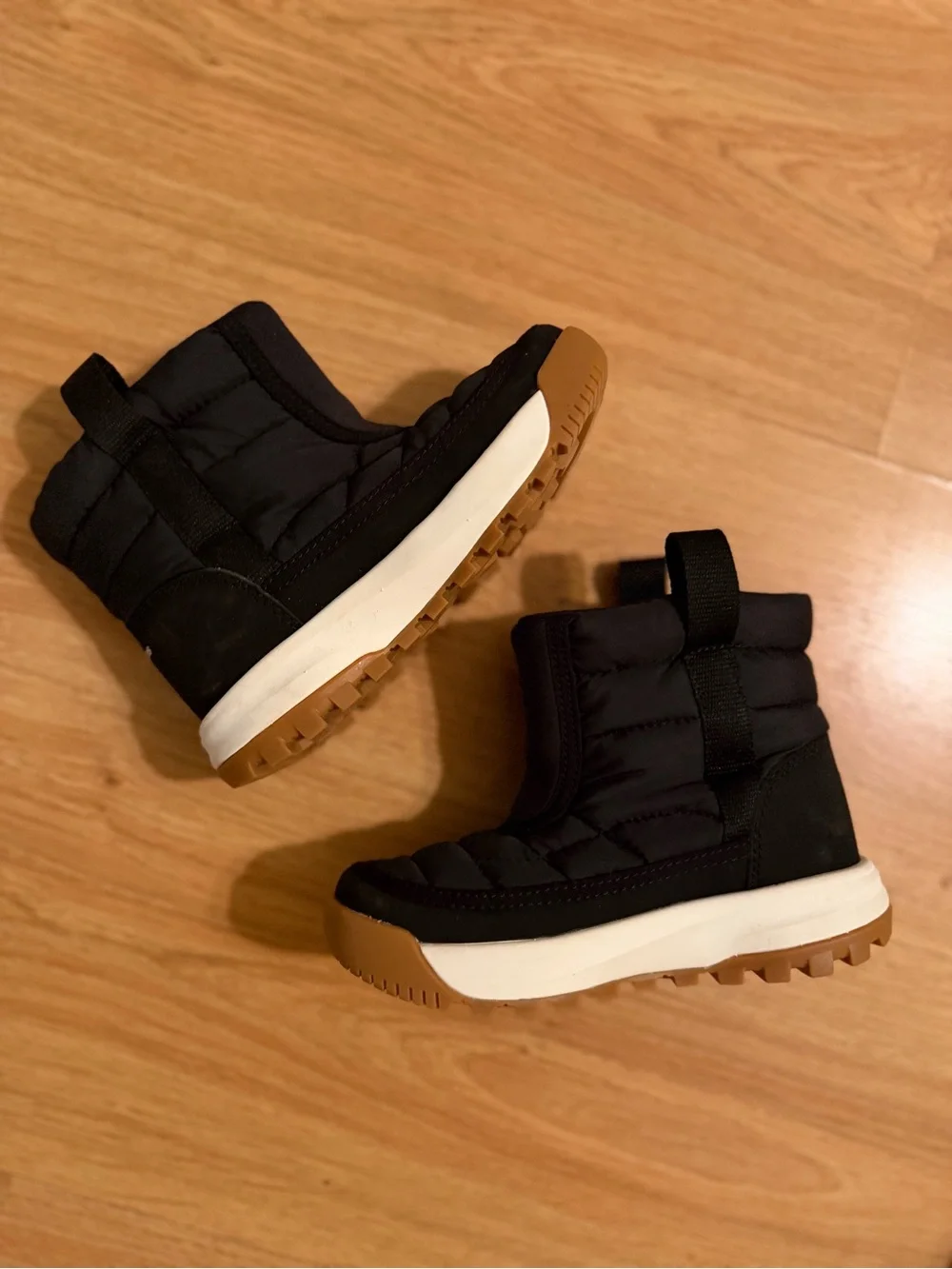 Columbia Kids snowtrot mid  Black and Gum Sole Insulated Boot